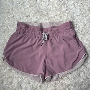 Lululemon choose a side